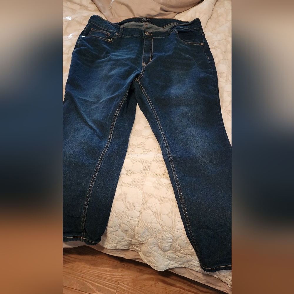 18W bloomchic slim cut jeans